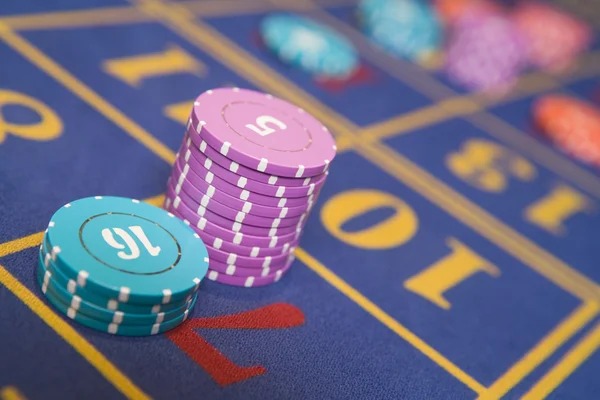 Payout table for Caribbean Stud Poker on two-hundred-twenty-four